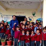 जलवायु परिवर्तन के प्रति चेतना जगा रहे पर्यावरण मित्र शिव सिंह फर्स्वाण।