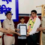 24 वर्षों की समर्पित सेवा के बाद उपनिरीक्षक कैलाश सेमवाल को भावभीनी विदाई।