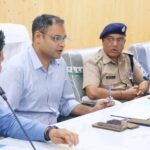 मिशन वात्सल्य के सभी पात्र बच्चों को मिले लाभ, प्रमाण पत्र बनाने के लिए लगें विशेष शिविर: जिलाधिकारी