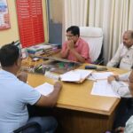 विशेष गहन पुनरीक्षण अभियान को लेकर राजनीतिक दलों के साथ समीक्षा बैठक।